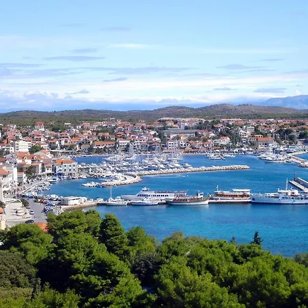 Apartment With A Parking Space - 11835 Vodice